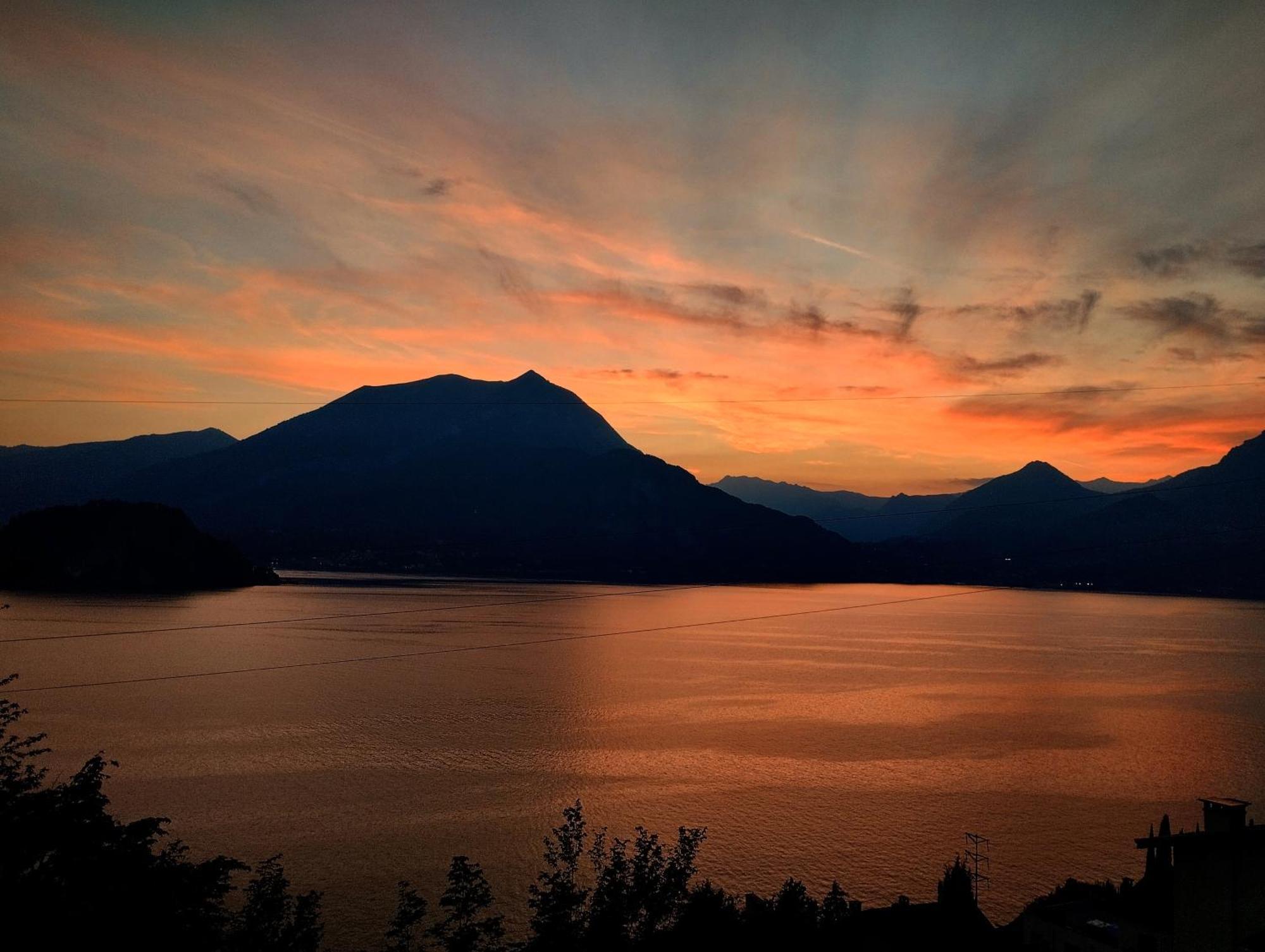 Ortensia Lake Como - Perfect For Couple And Pets Varenna Buitenkant foto