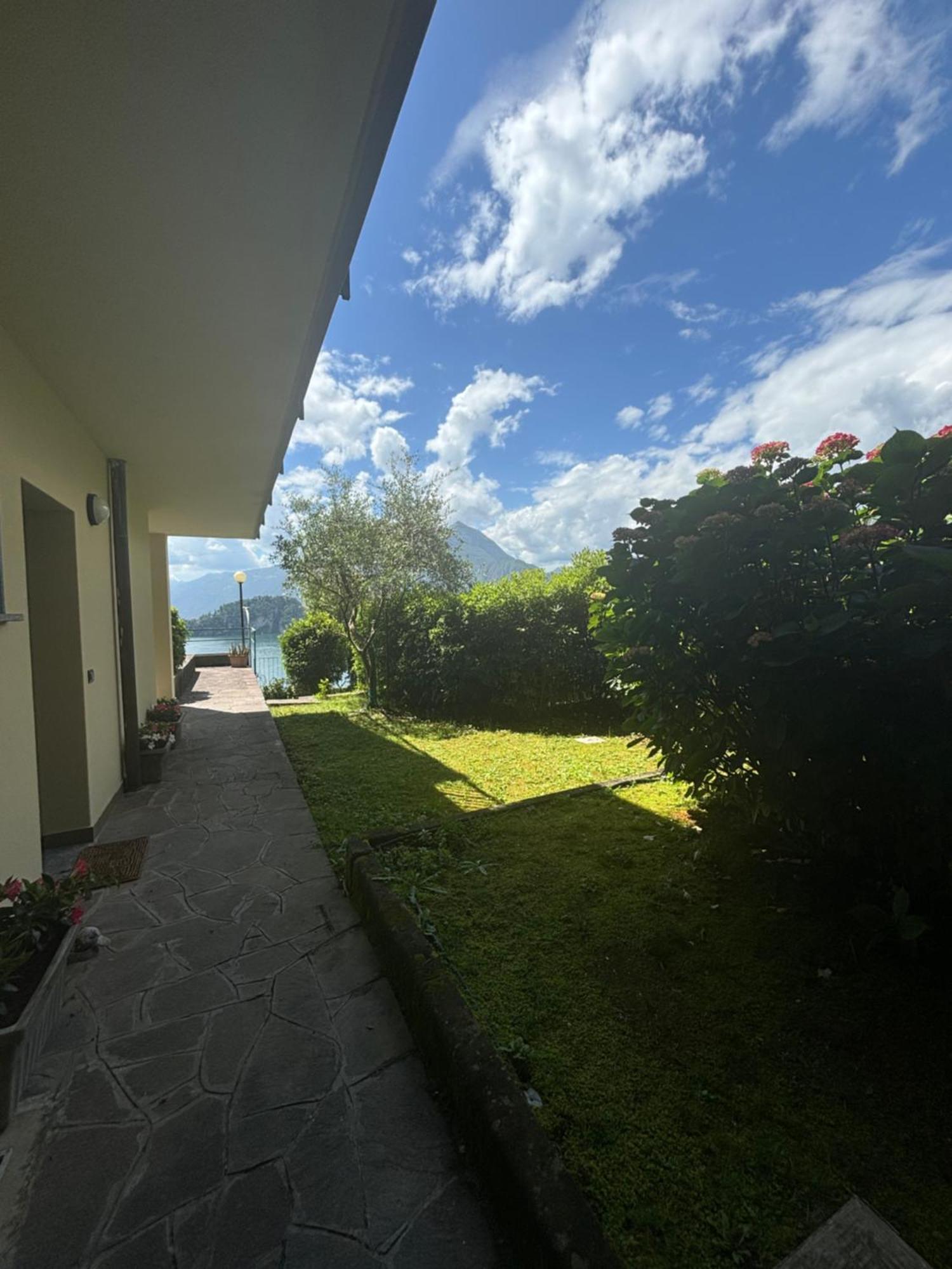 Ortensia Lake Como - Perfect For Couple And Pets Varenna Buitenkant foto